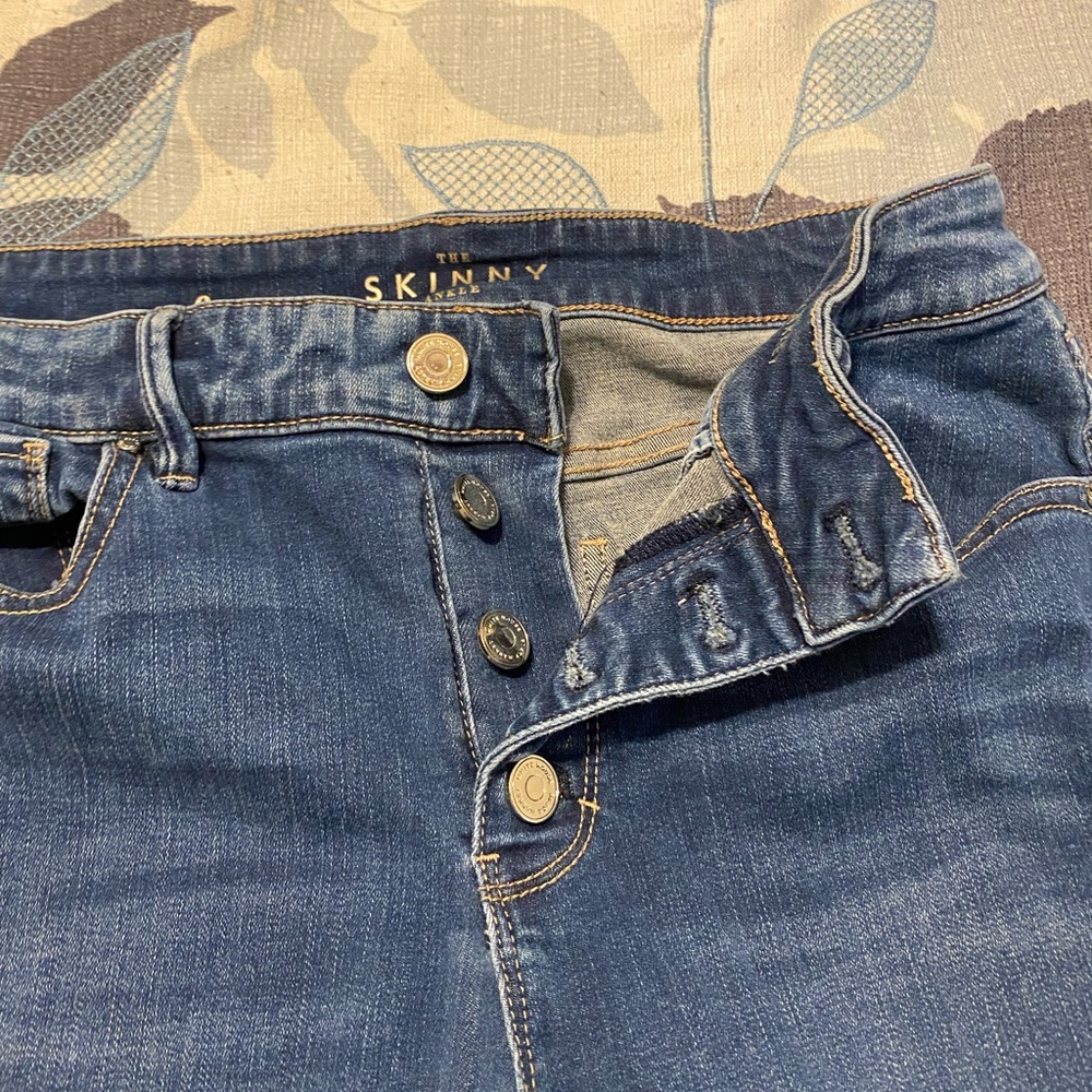 White House Black Market skinny ankle jean